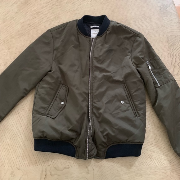 Zara bomber jacket - Picture 3 of 3